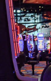 The Great Icescape live dealer studio with winter-themed aesthetic and multi-camera setup