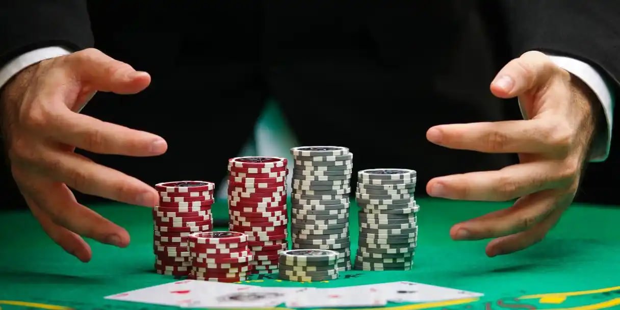 Live Teen Patti table on fore4d with professional dealer and multiple players